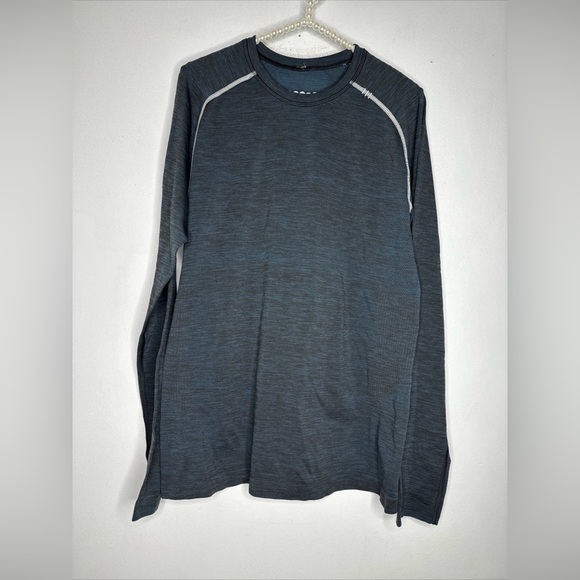 lululemon athletica Other - Lululemon Metal Vent‎ Tech Long Sleeve Shirt Heather Dark Blue Sz M CP81